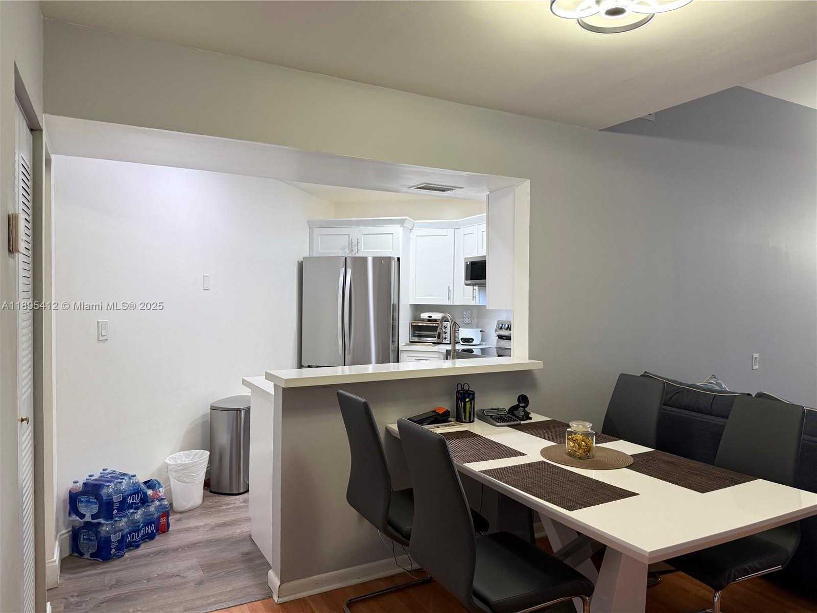 Small Image of 9725 FONTAINEBLEAU BLVD #A212, Miami Number 3