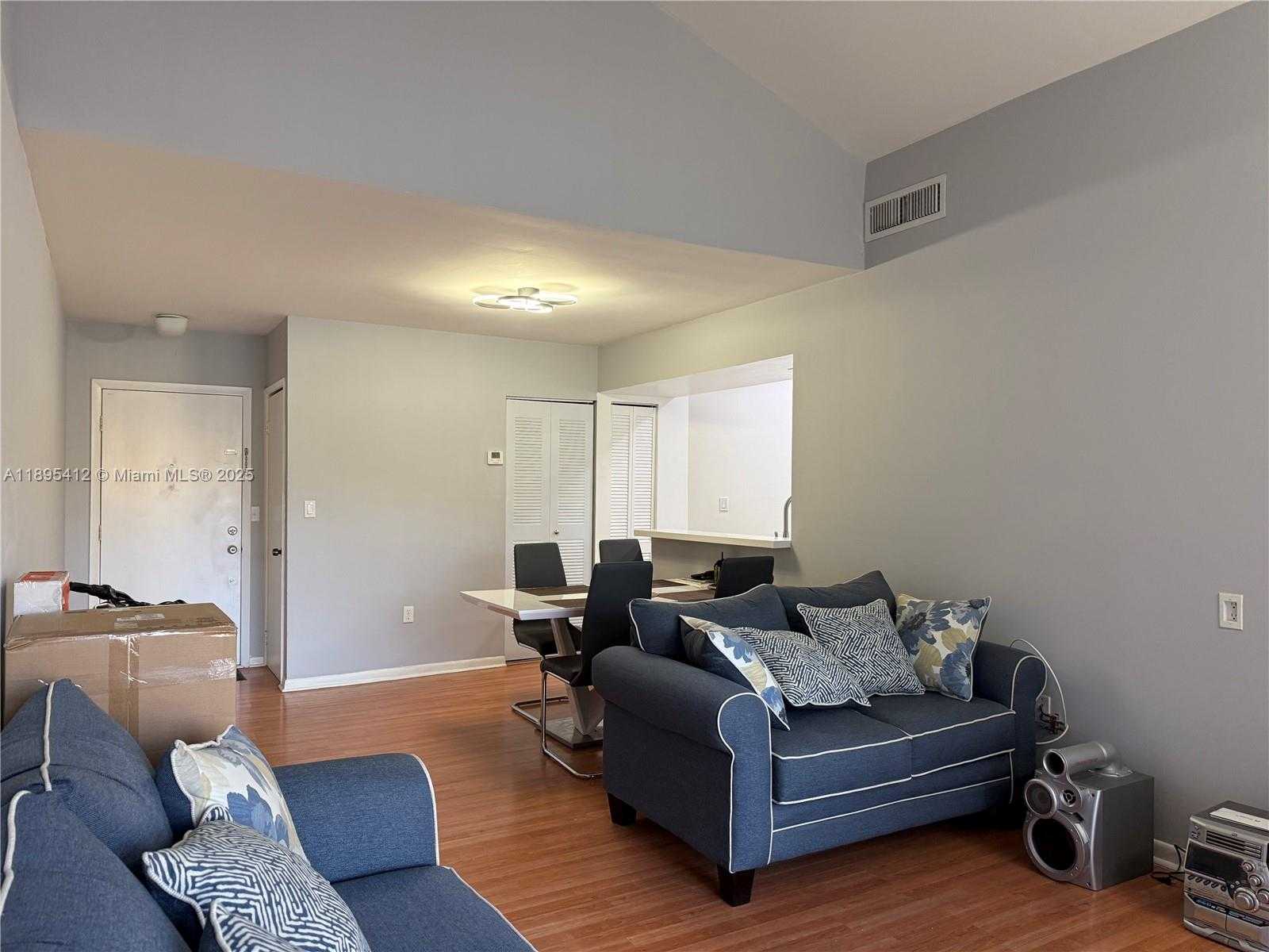 Small Image of 9725 FONTAINEBLEAU BLVD #A212, Miami Number 6