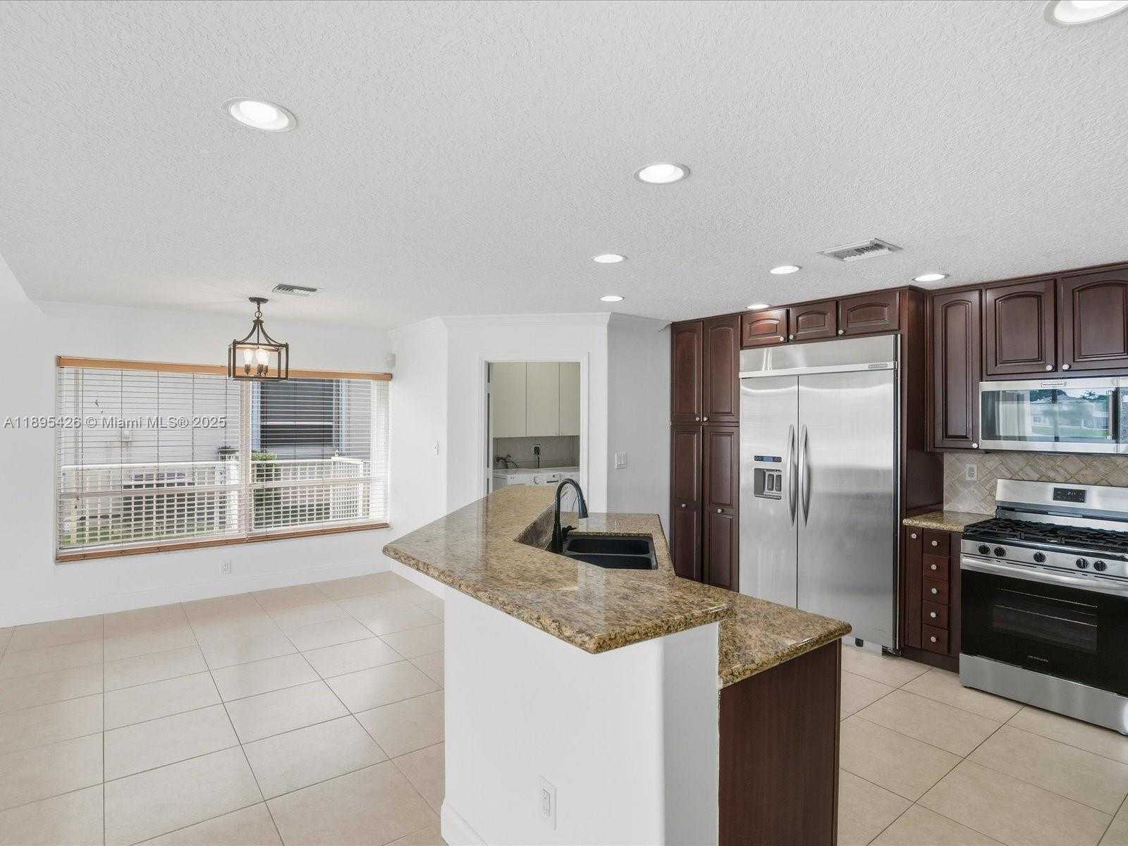 Small Image of 13790 NORTH WEST 20TH ST, Pembroke Pines Number 16