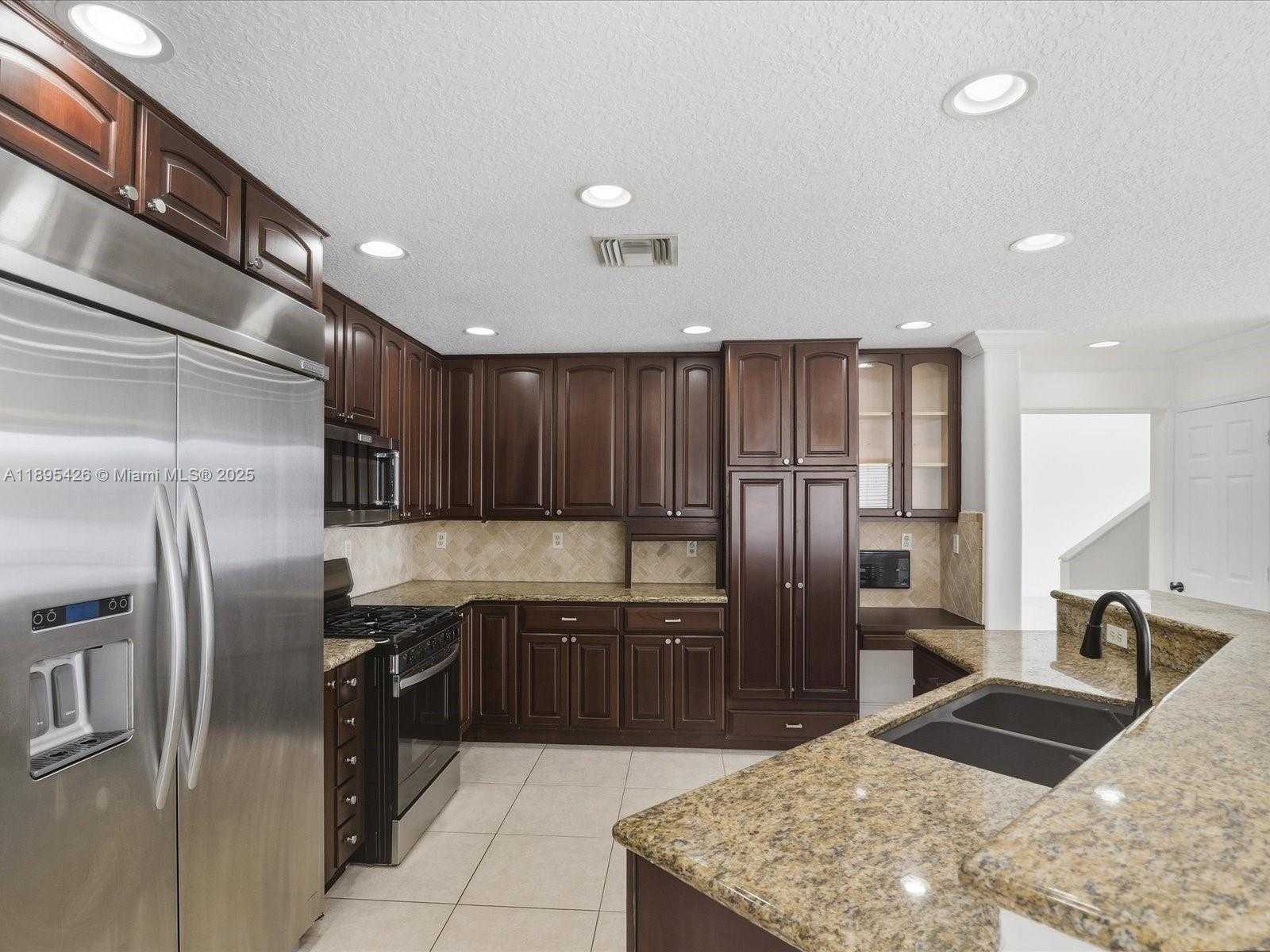 Small Image of 13790 NORTH WEST 20TH ST, Pembroke Pines Number 18