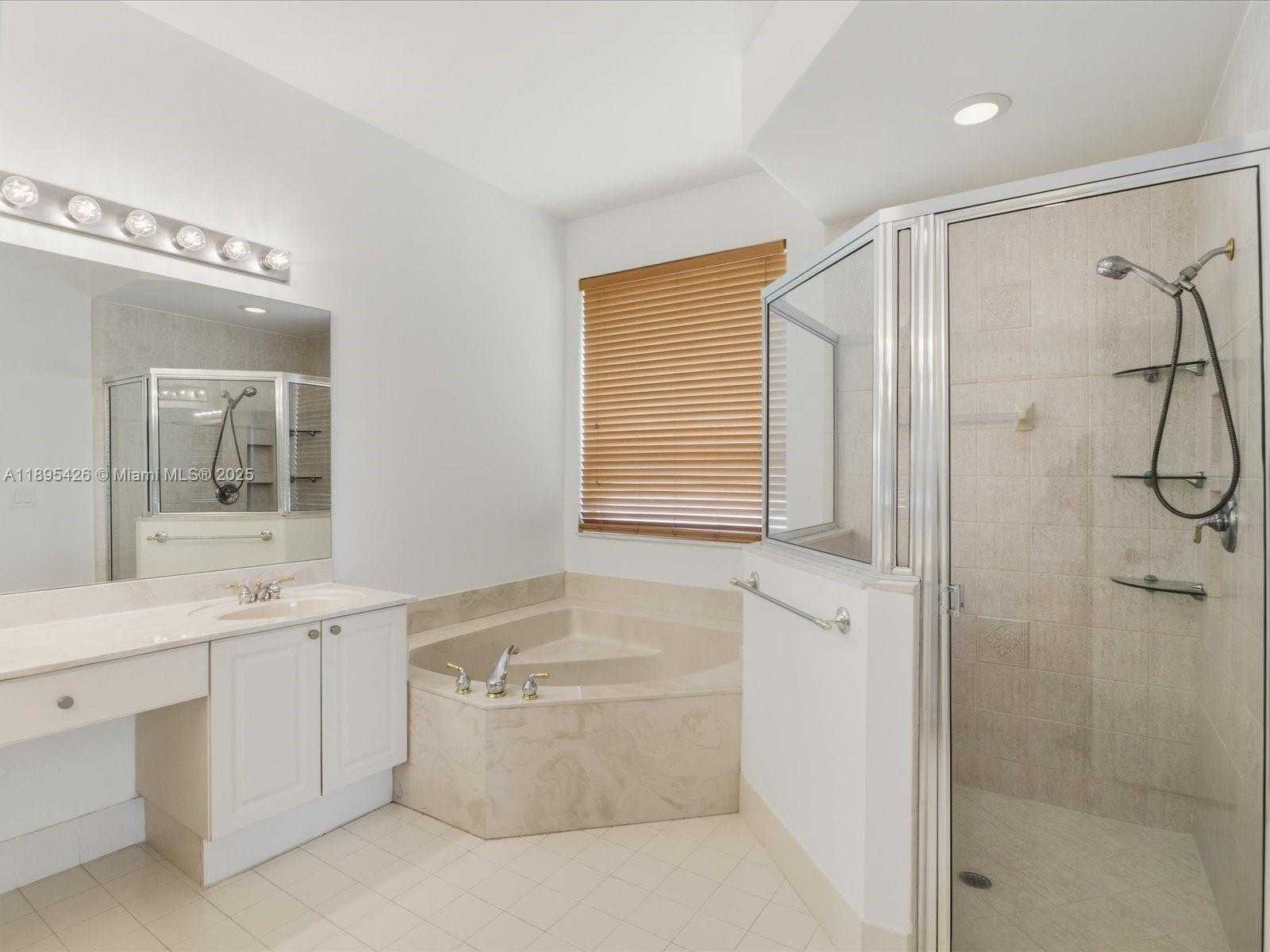 Small Image of 13790 NORTH WEST 20TH ST, Pembroke Pines Number 25