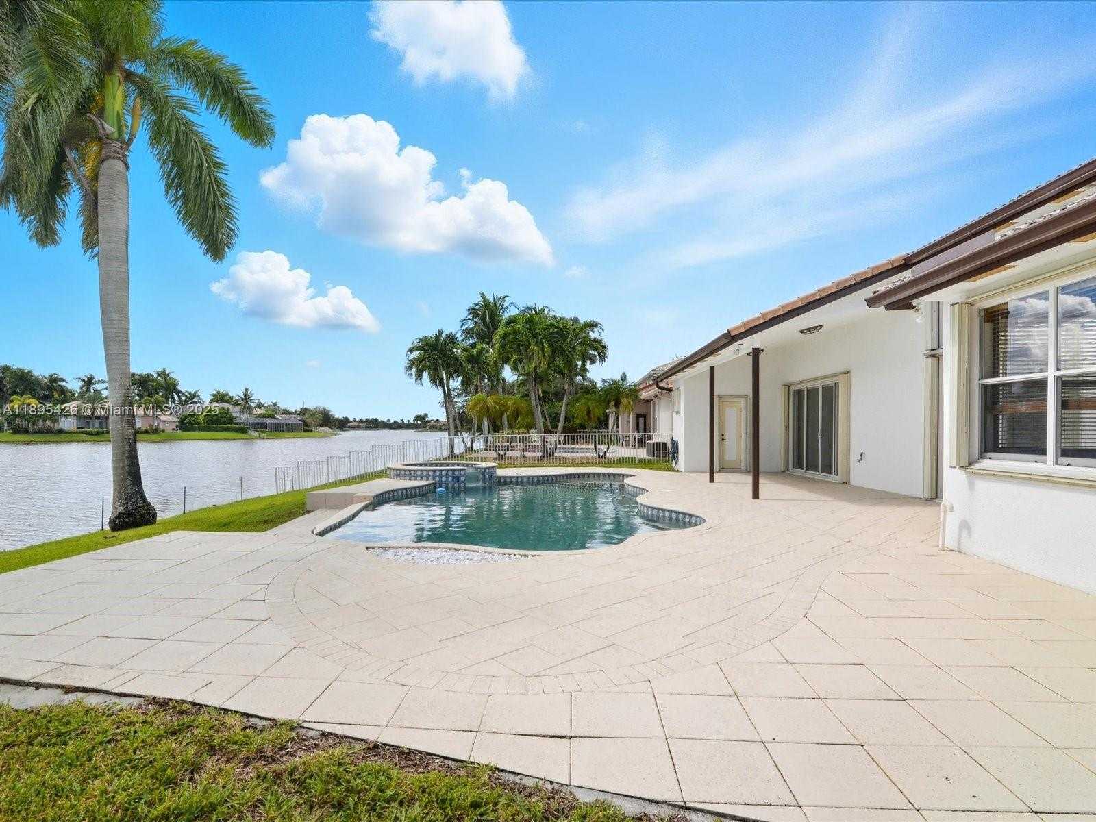 Small Image of 13790 NORTH WEST 20TH ST, Pembroke Pines Number 39