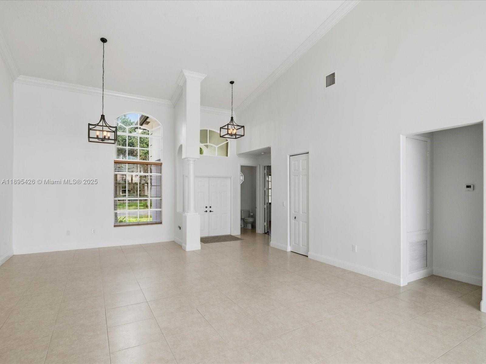 Small Image of 13790 NORTH WEST 20TH ST, Pembroke Pines Number 7