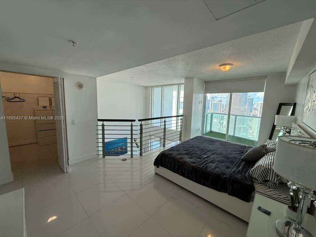 Small Image of 41 SOUTH EAST 5TH ST #2307, Miami Number 13