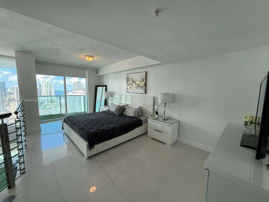 Small Image of 41 SOUTH EAST 5TH ST #2307, Miami Number 14