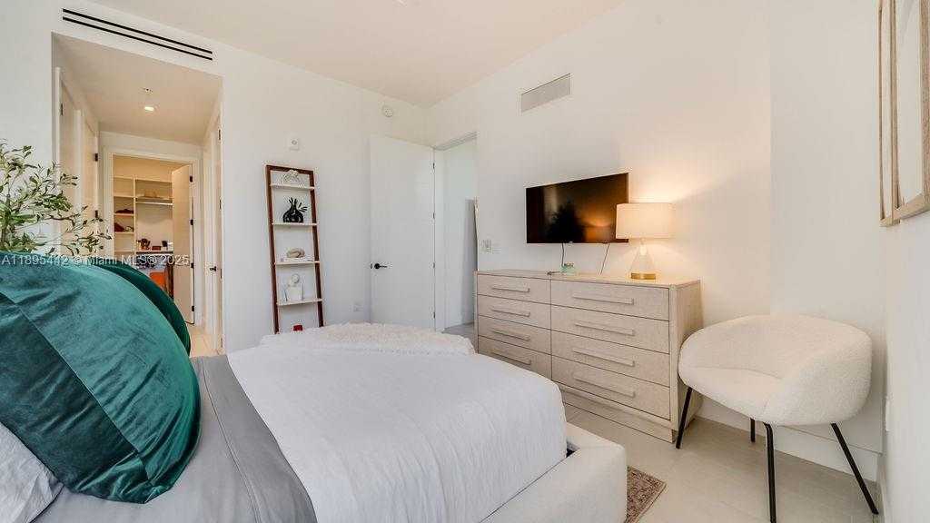 Small Image of 1030 15TH ST #201, Miami Beach Number 13