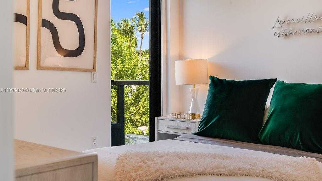 Small Image of 1030 15TH ST #201, Miami Beach Number 19