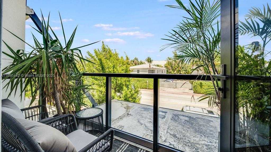 Small Image of 1030 15TH ST #201, Miami Beach Number 20