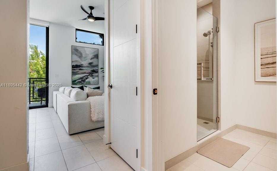 Small Image of 1030 15TH ST #201, Miami Beach Number 26