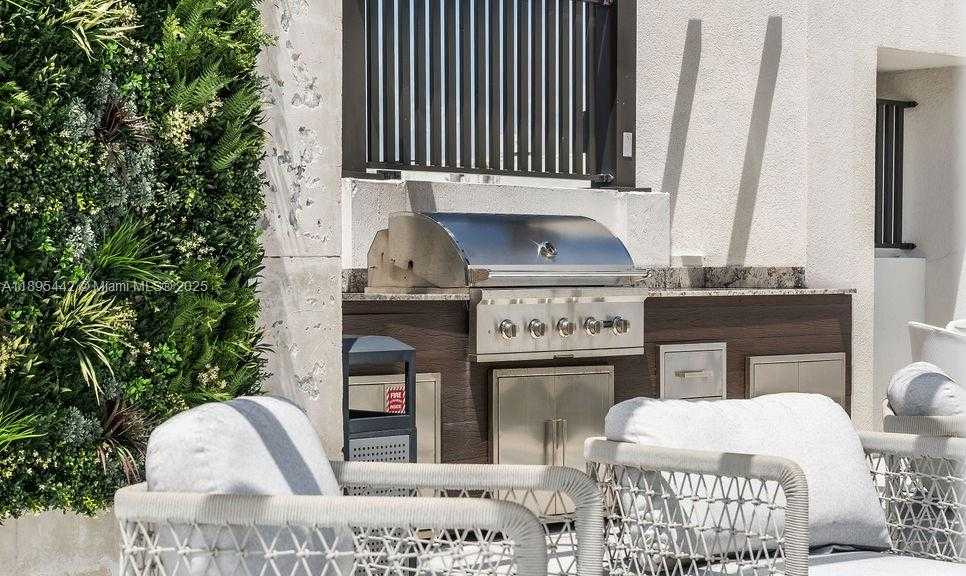 Small Image of 1030 15TH ST #201, Miami Beach Number 36