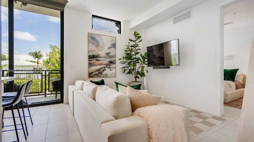 Small Image of 1030 15TH ST #201, Miami Beach Number 8