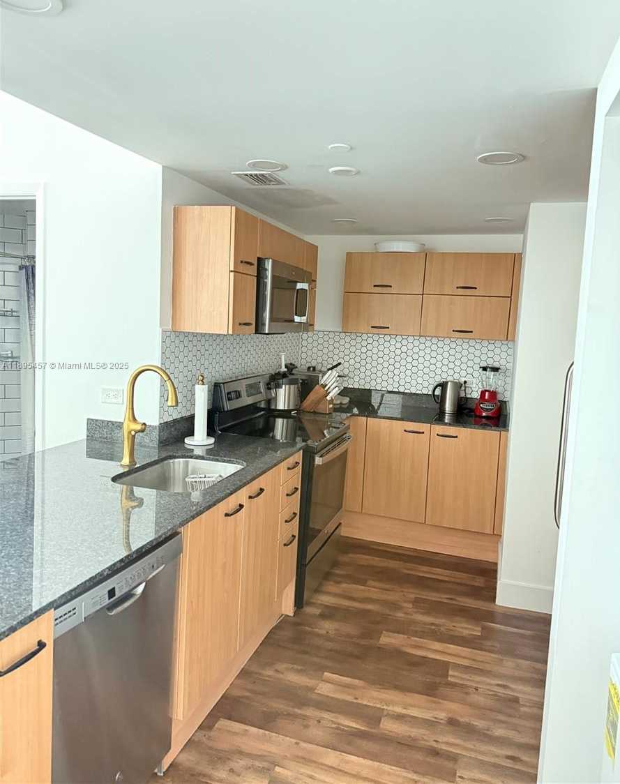 Small Image of 350 SOUTH MIAMI AVE #1803, Miami Number 14
