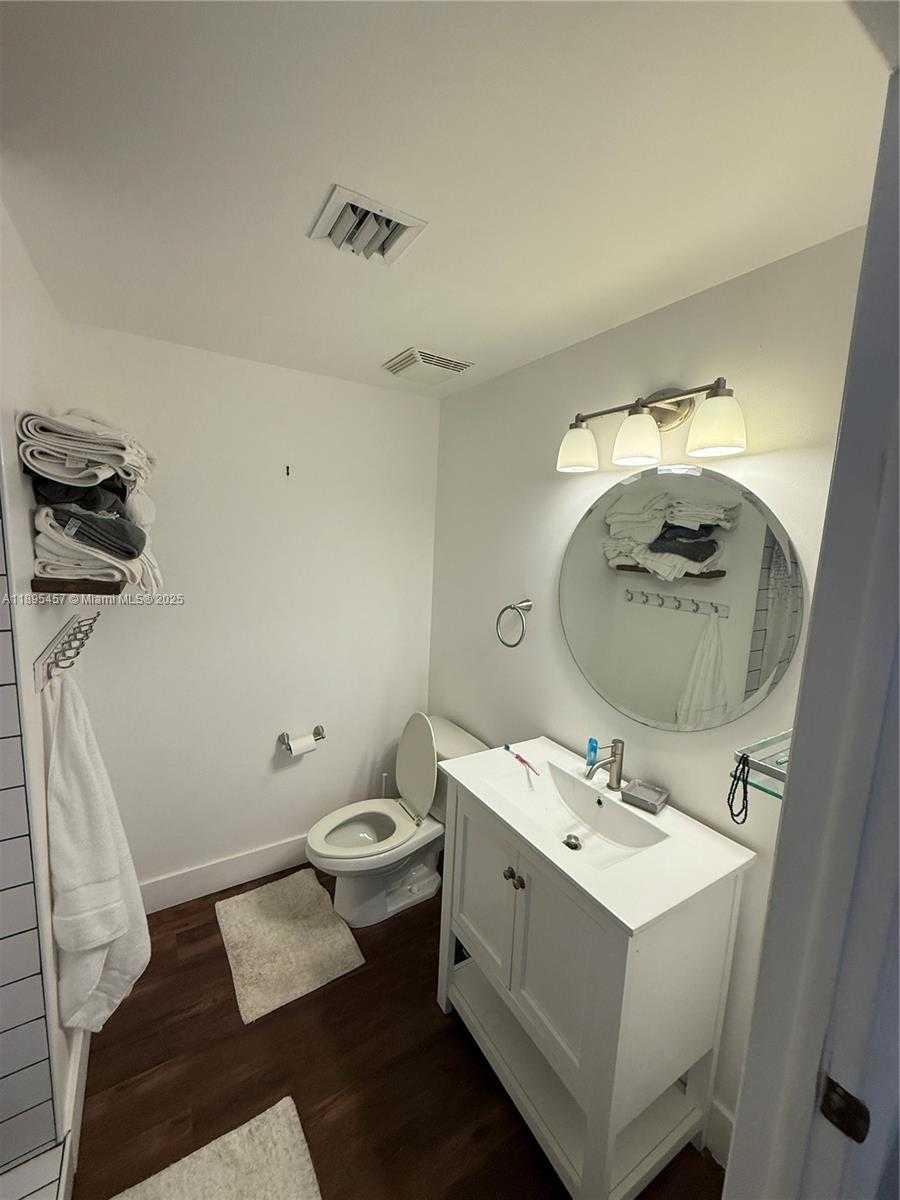 Small Image of 350 SOUTH MIAMI AVE #1803, Miami Number 23