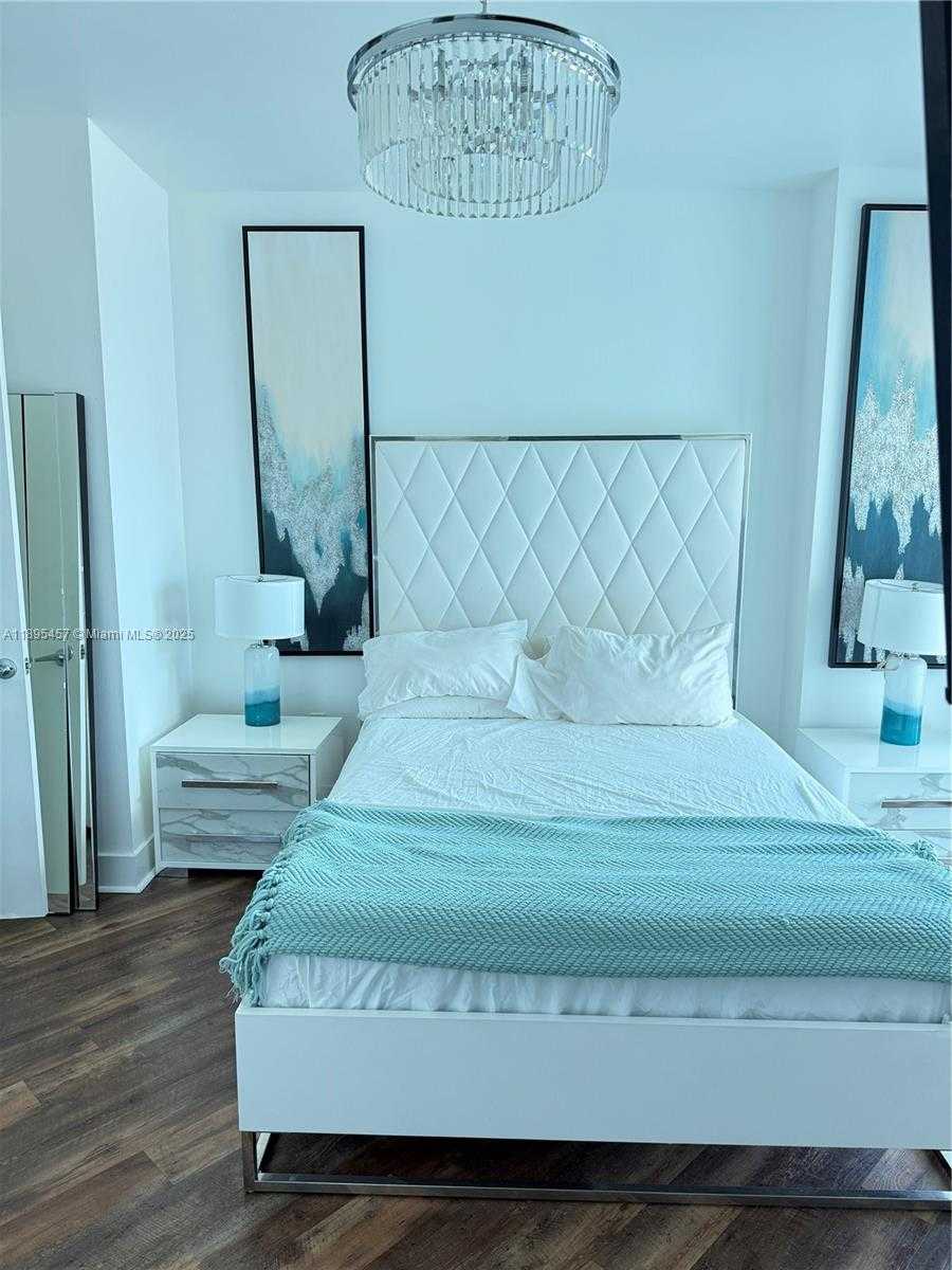 Small Image of 350 SOUTH MIAMI AVE #1803, Miami Number 5