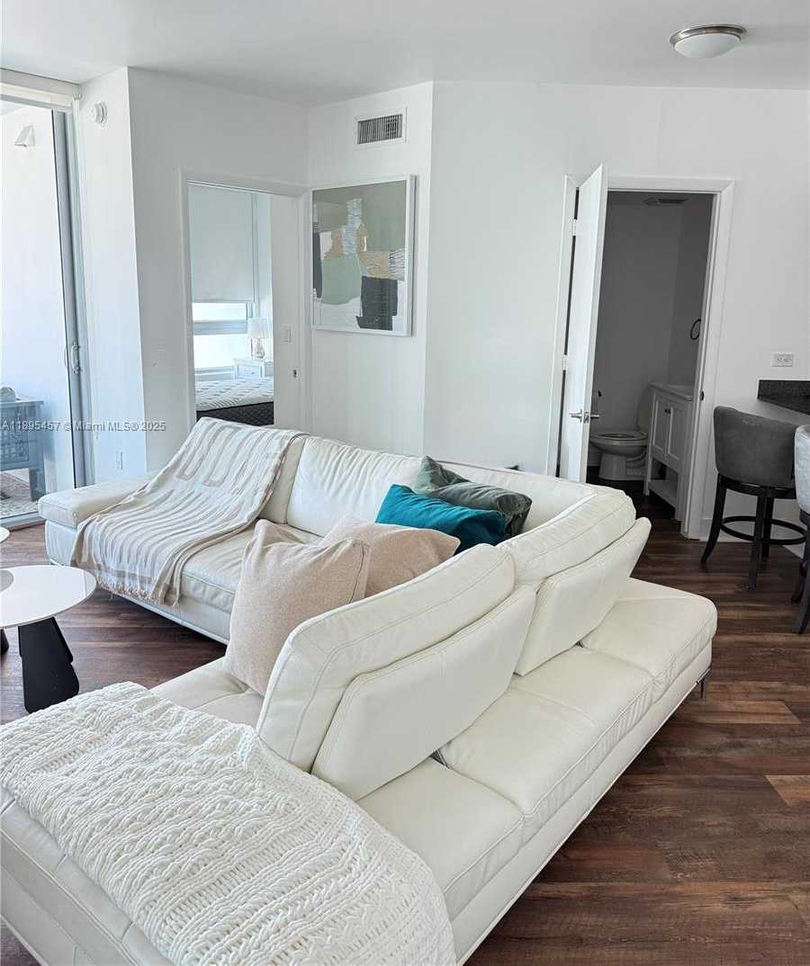 Small Image of 350 SOUTH MIAMI AVE #1803, Miami Number 7
