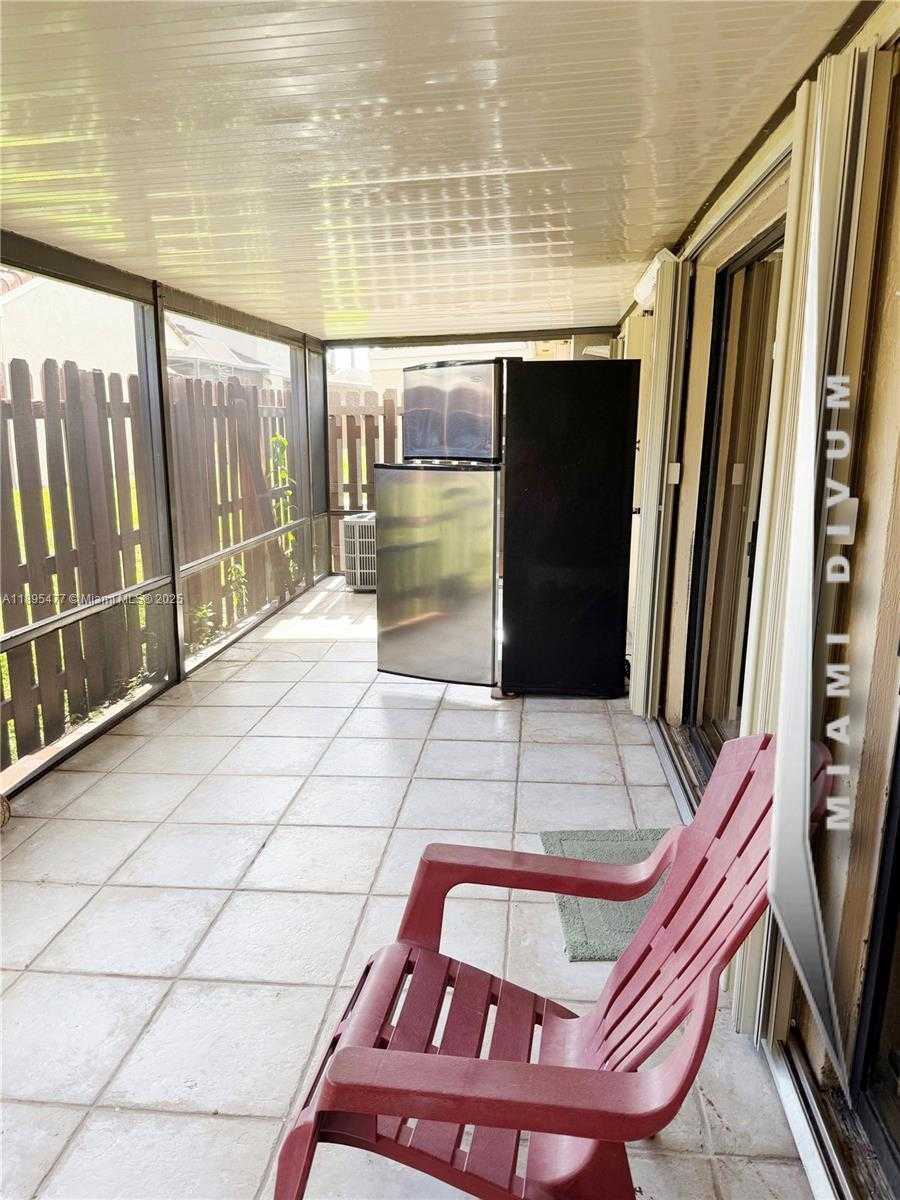 Small Image of 6024 NORTH WEST 172ND TERR CIR, Hialeah Number 34