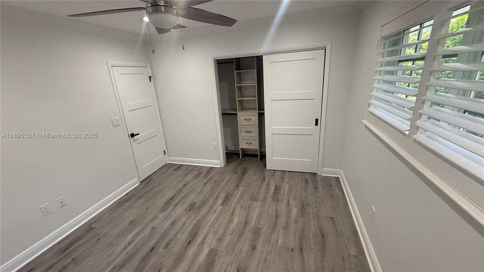 Small Image of Coral Gables Number 11