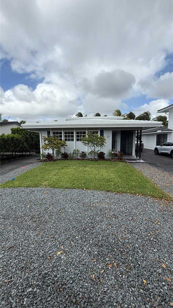 Small Image of Coral Gables Number 3