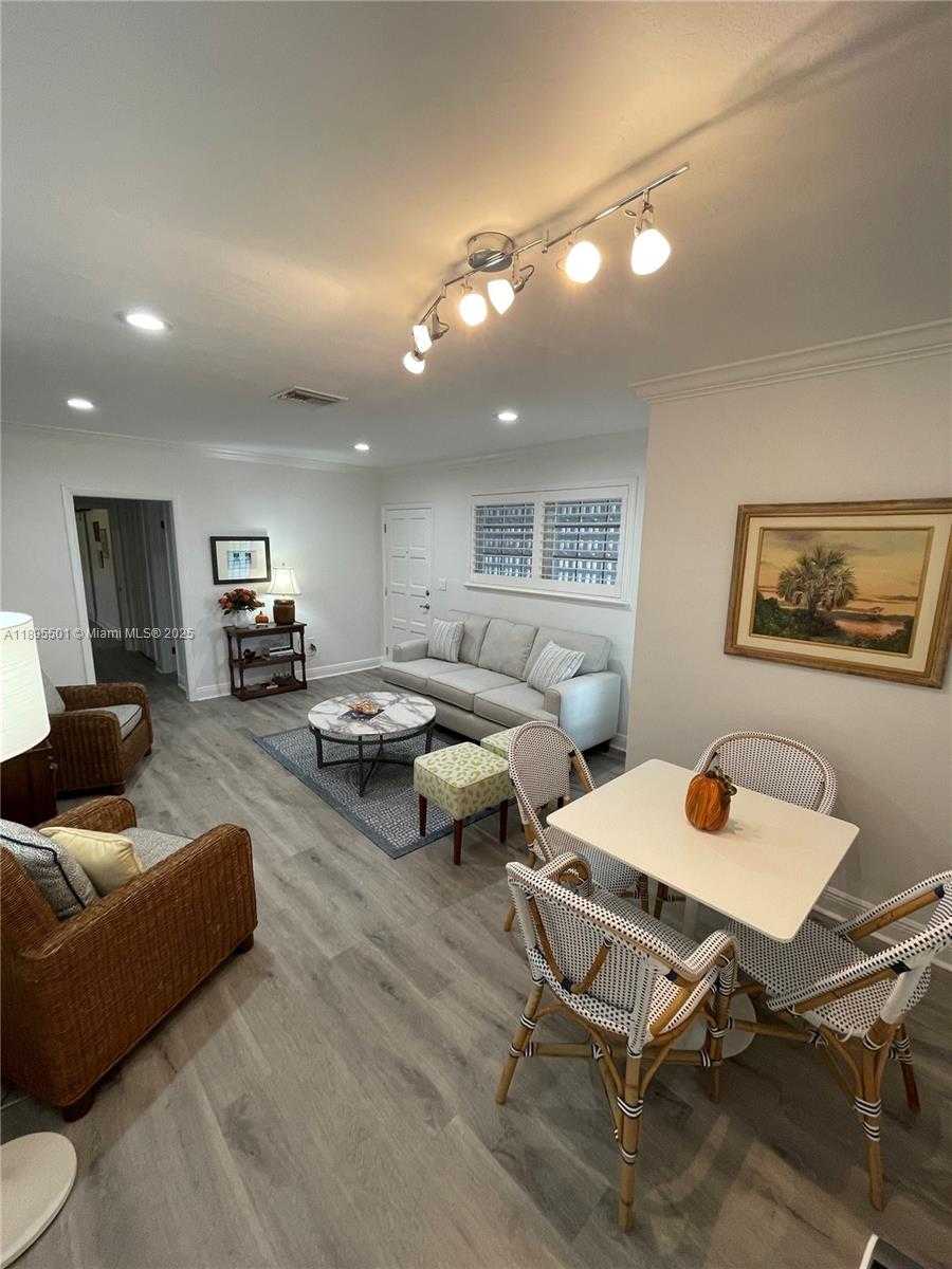 Small Image of Coral Gables Number 5