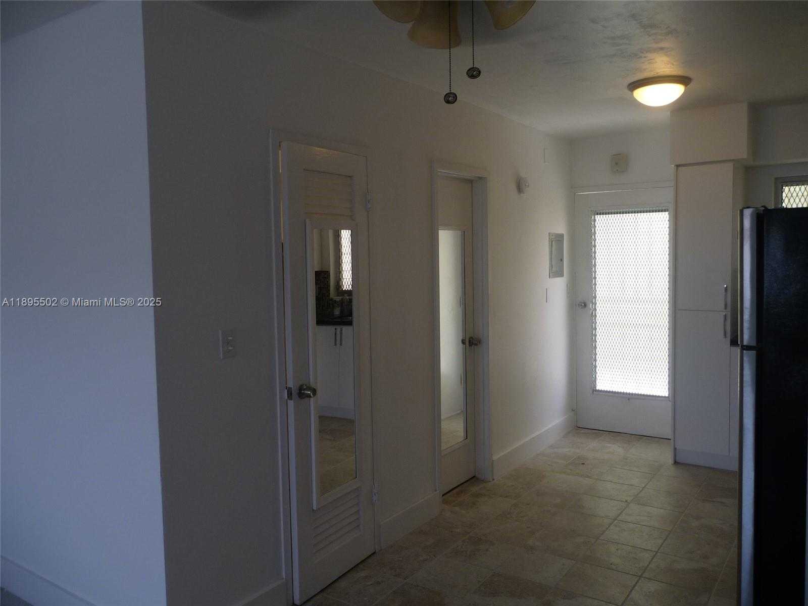 Small Image of 851 MERIDIAN AVE #23, Miami Beach Number 18