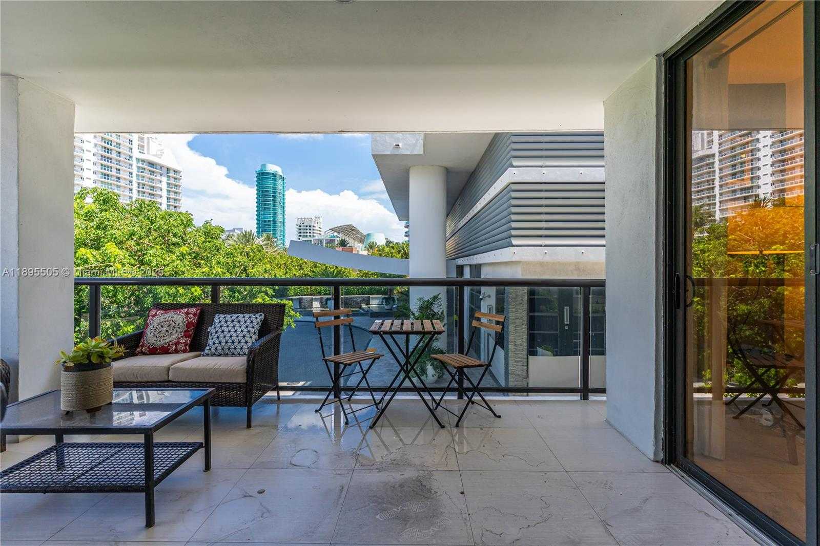 Small Image of 5845 COLLINS AVE #201, Miami Beach Number 15