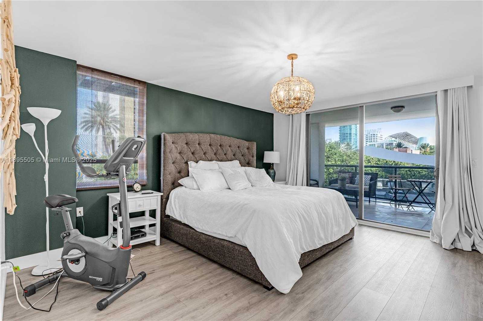 Small Image of 5845 COLLINS AVE #201, Miami Beach Number 44
