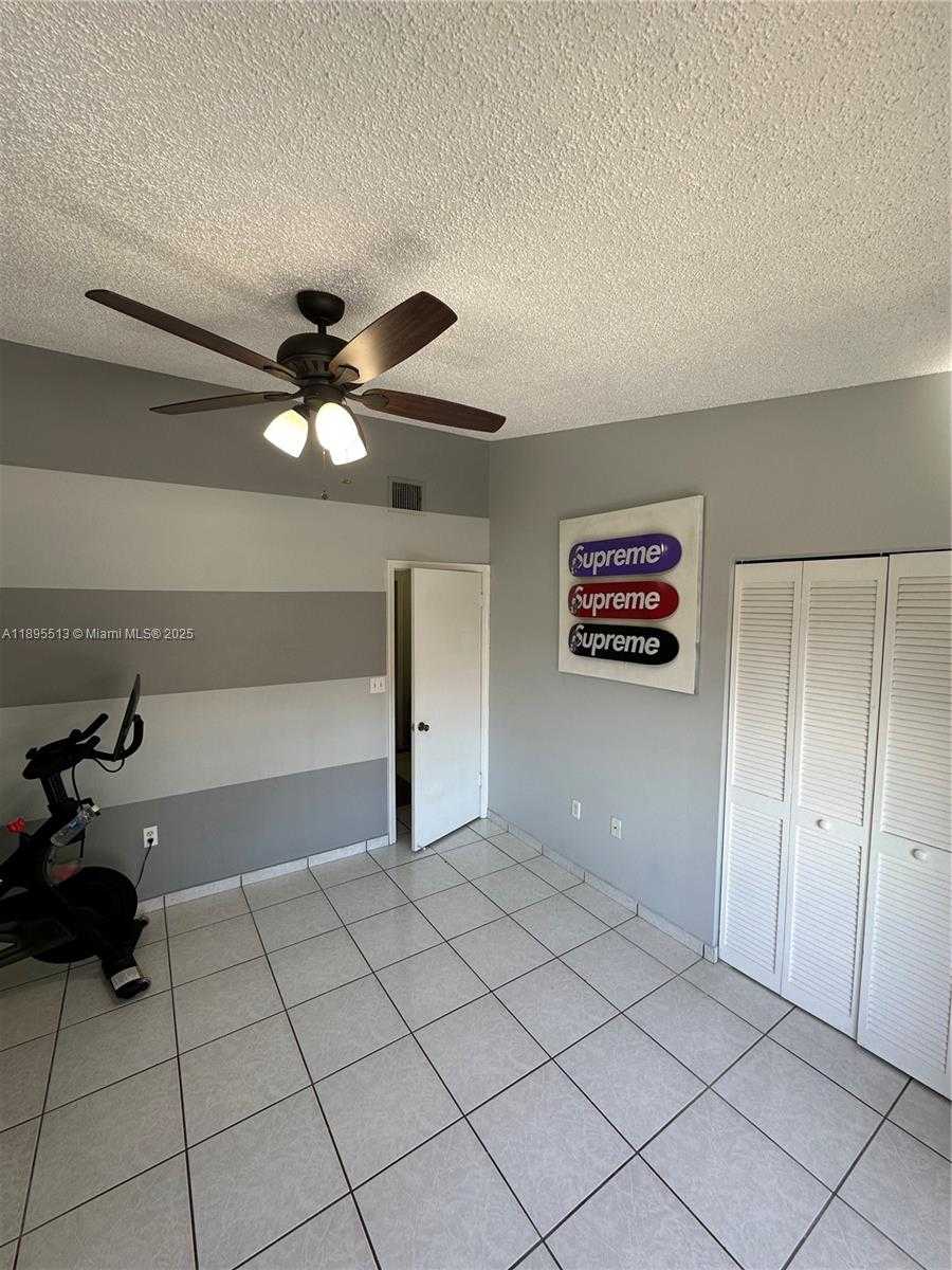 Small Image of 7856 SOUTH WEST 102ND LN, Miami Number 14