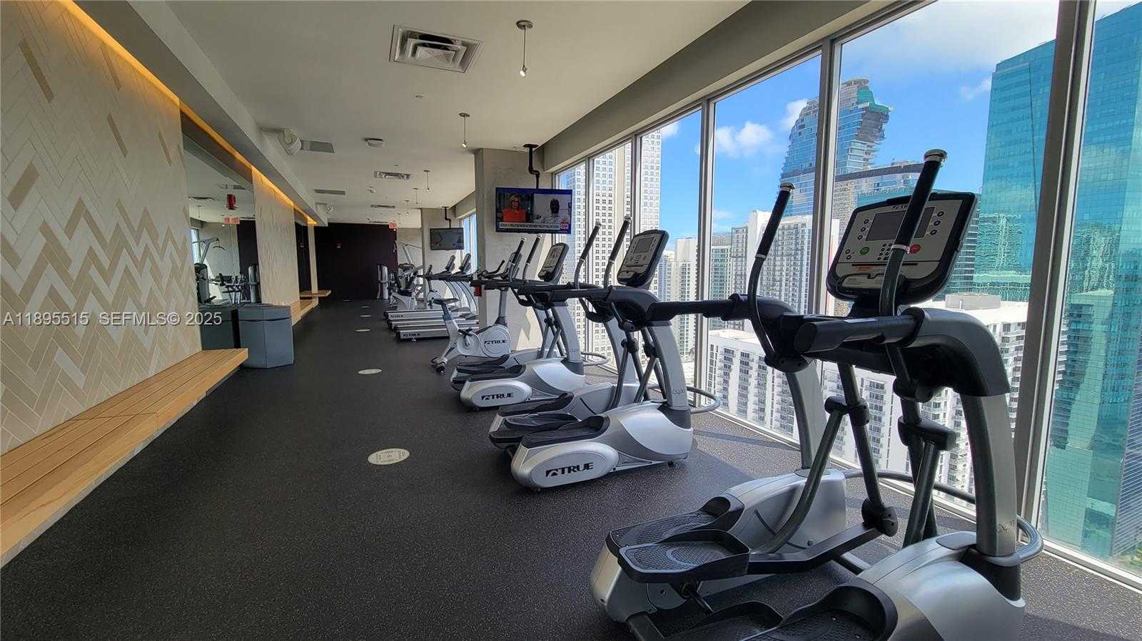 Imagen de Pequeño Objeto