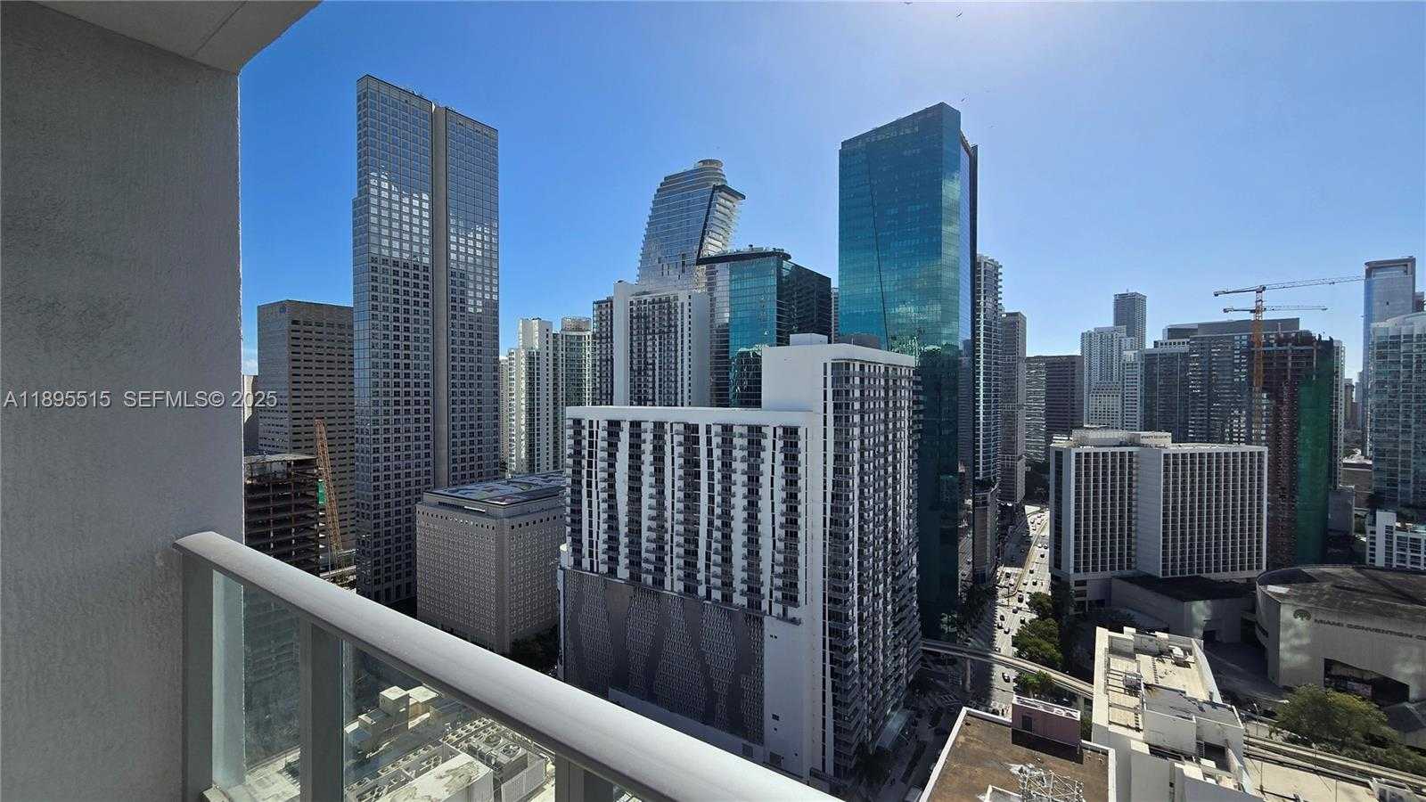 Imagen de Pequeño Objeto