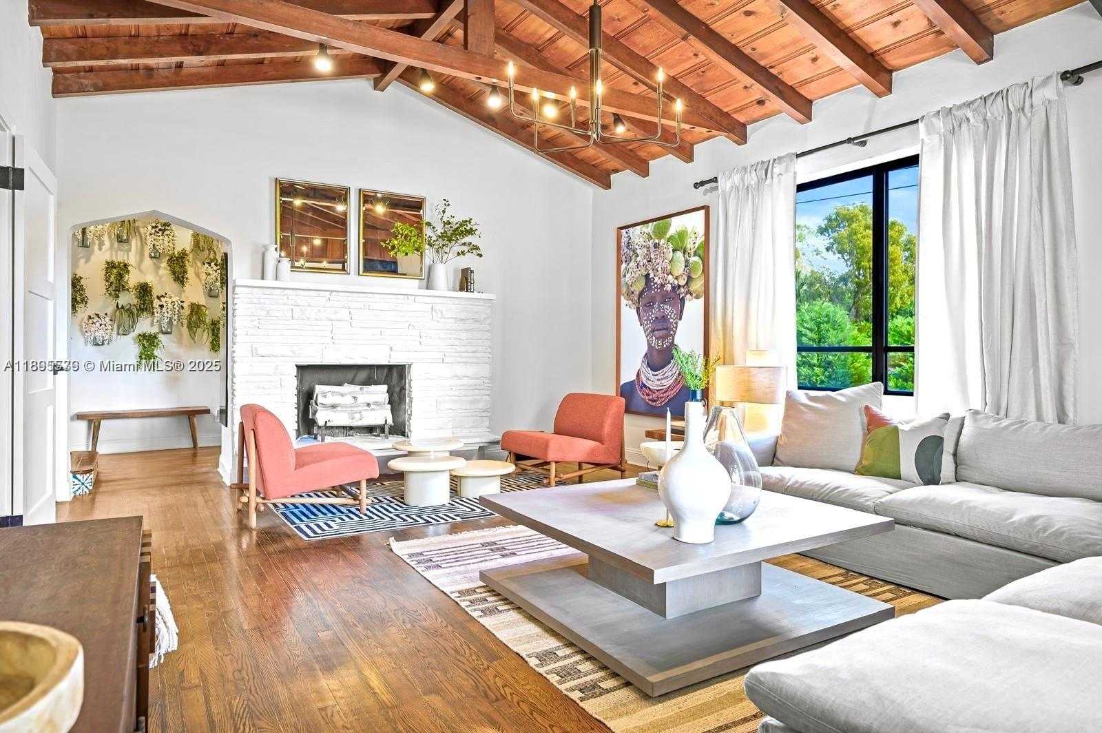 Small Image of 991 NORTH EAST 82ND ST, Miami Number 10