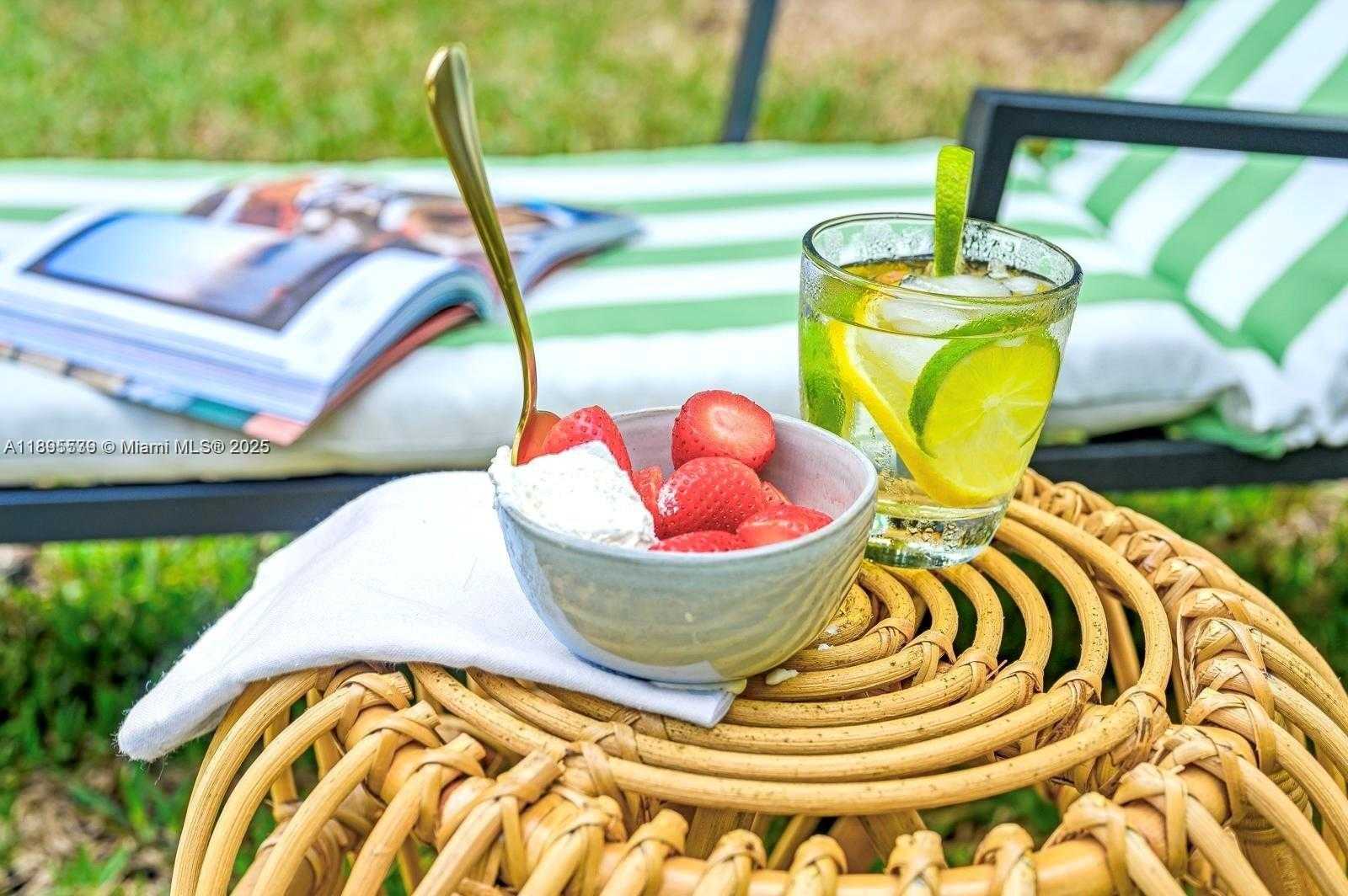 Small Image of 991 NORTH EAST 82ND ST, Miami Number 20