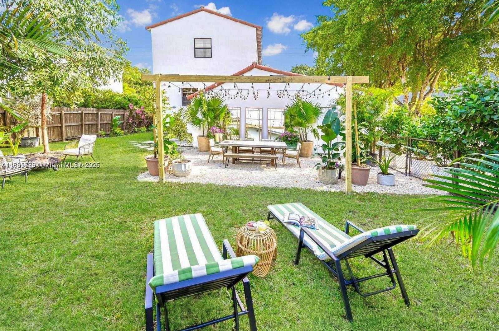 Small Image of 991 NORTH EAST 82ND ST, Miami Number 21