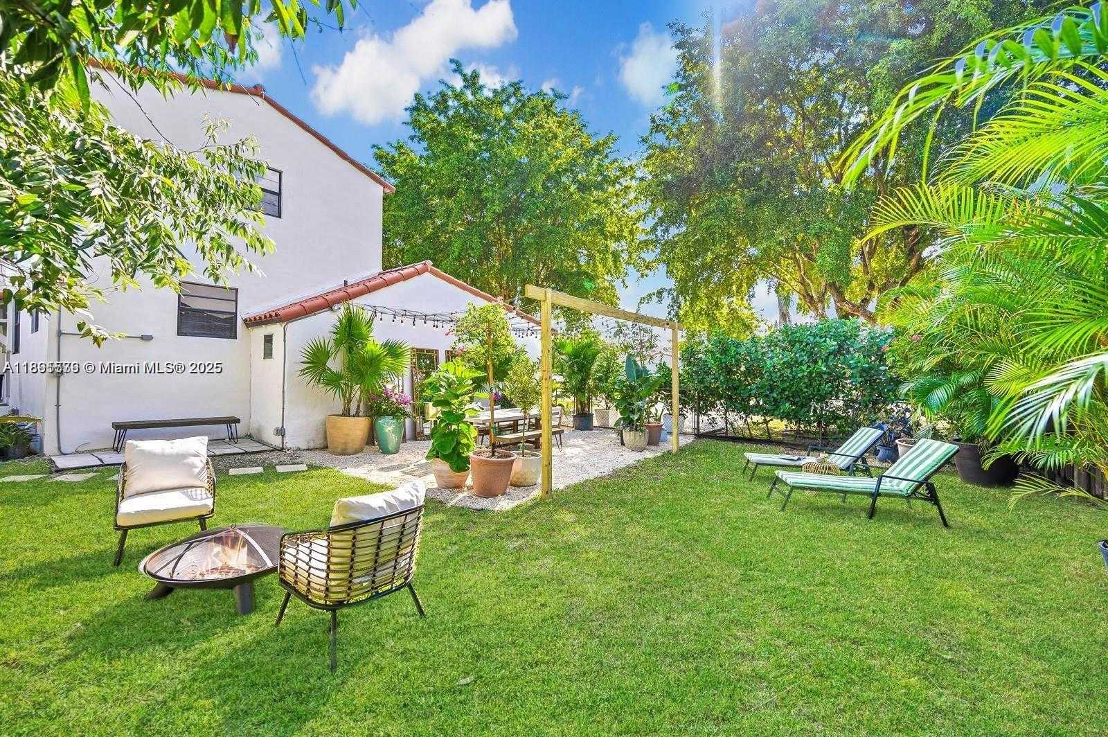 Small Image of 991 NORTH EAST 82ND ST, Miami Number 22