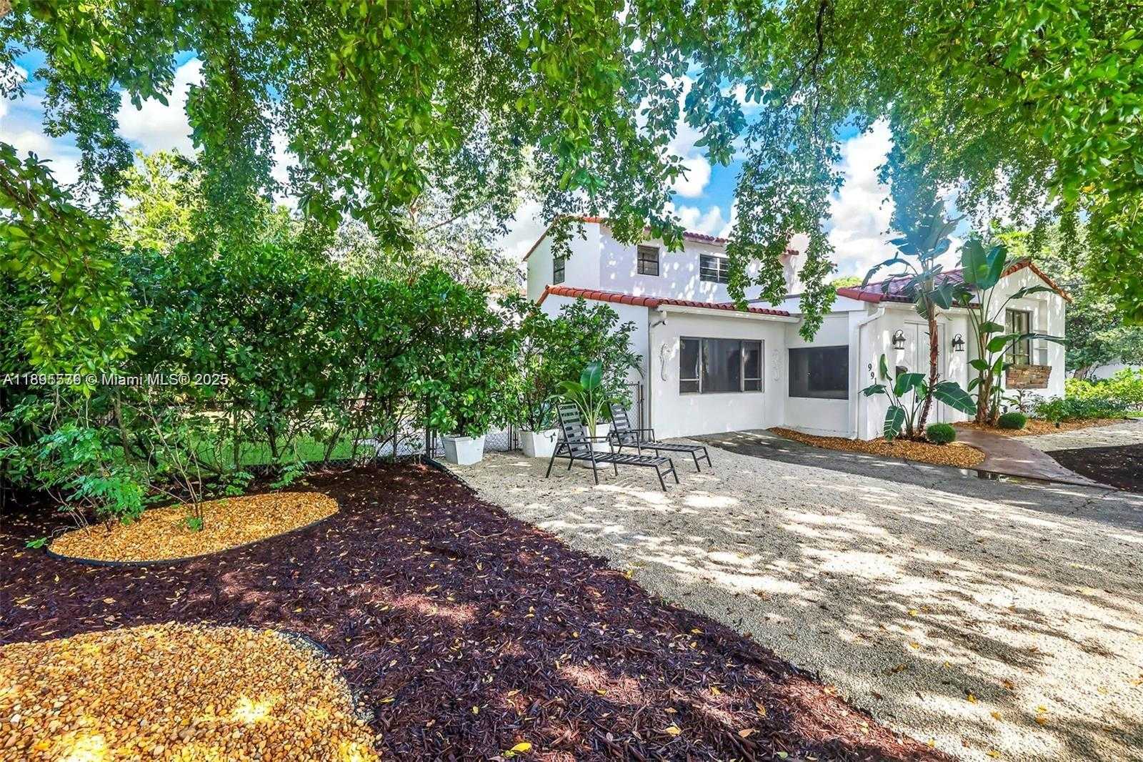 Small Image of 991 NORTH EAST 82ND ST, Miami Number 38