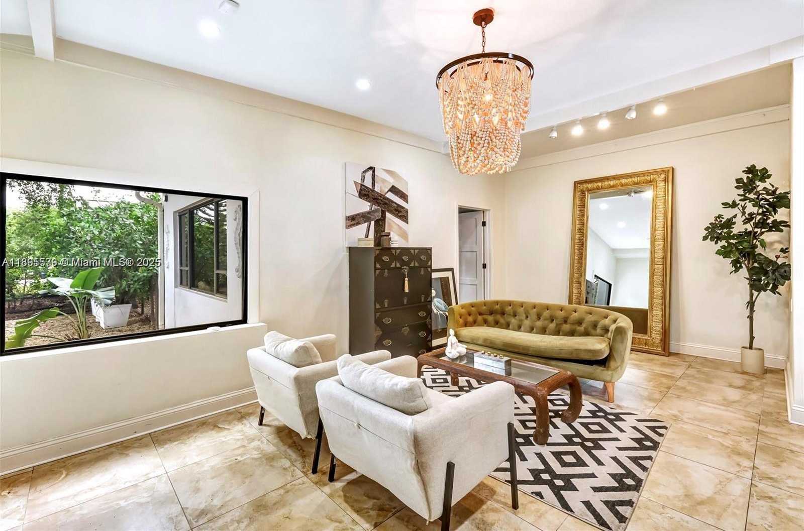 Small Image of 991 NORTH EAST 82ND ST, Miami Number 5