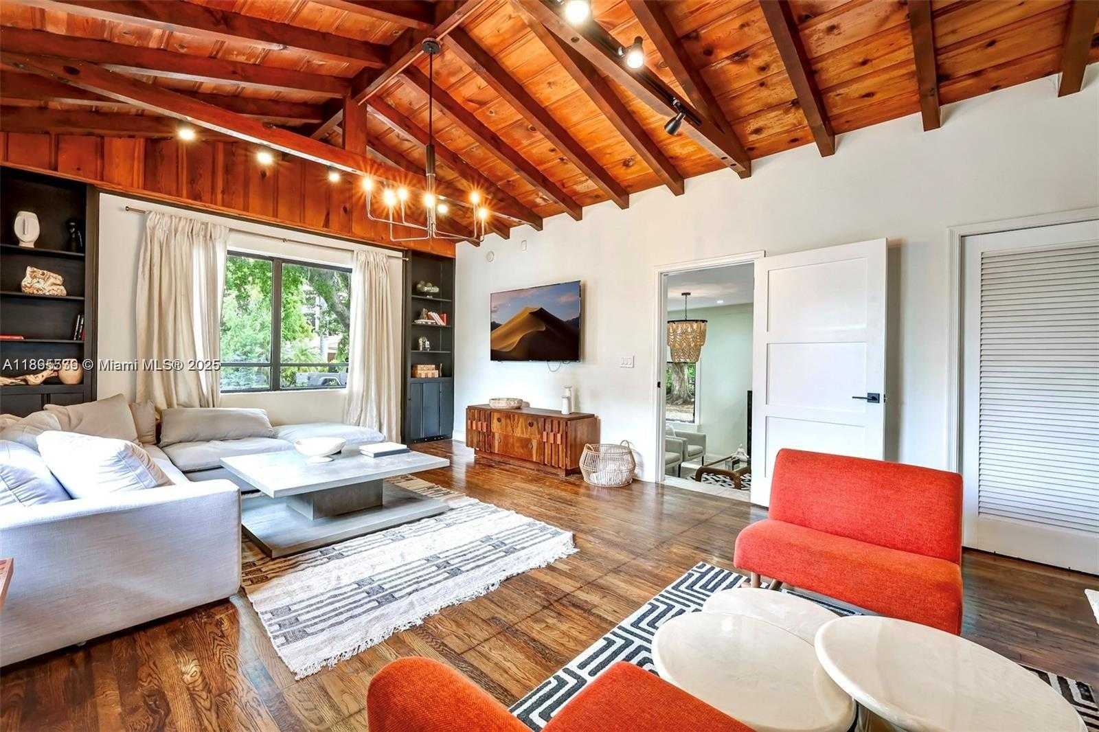 Small Image of 991 NORTH EAST 82ND ST, Miami Number 7