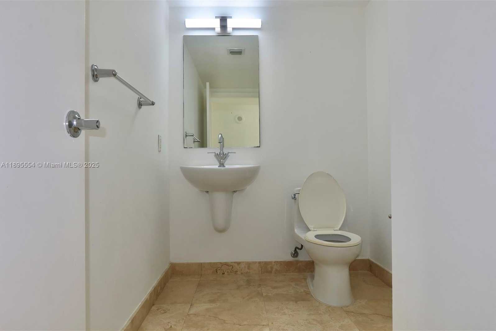 Small Image of 41 SOUTH EAST 5TH ST #1611, Miami Number 4
