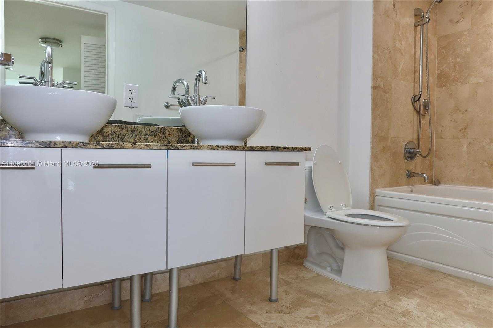 Small Image of 41 SOUTH EAST 5TH ST #1611, Miami Number 9