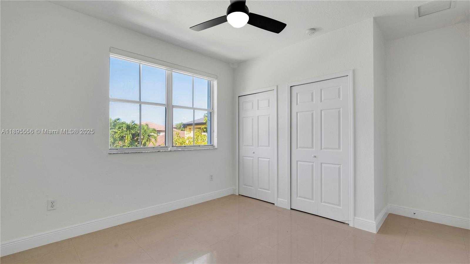 Small Image of 17994 NORTH WEST 87TH PL, Hialeah Number 51