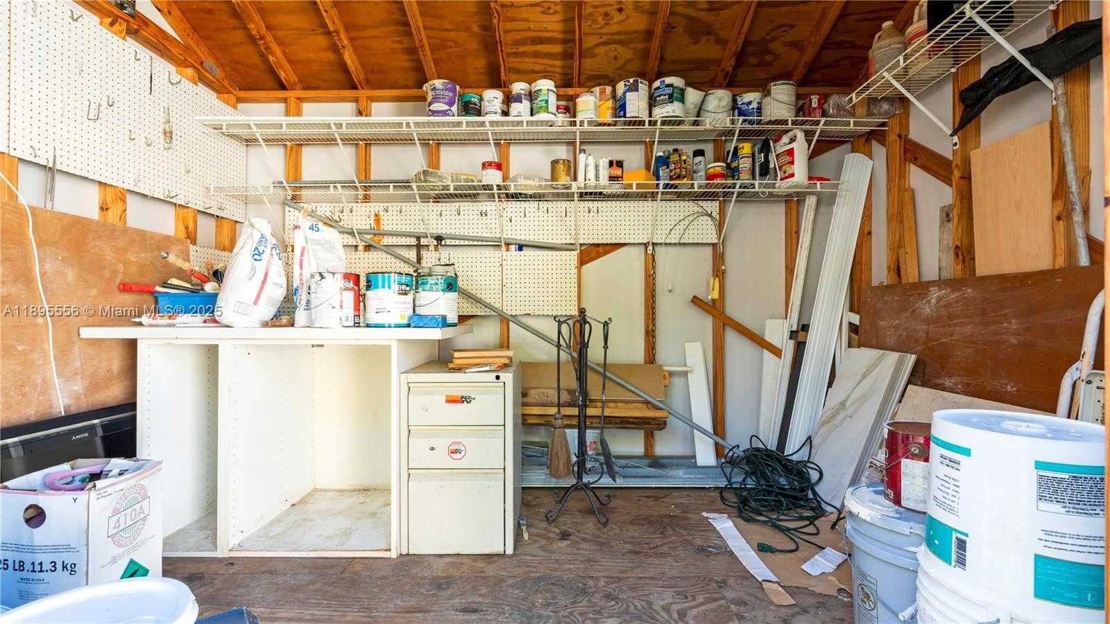 Small Image of 17994 NORTH WEST 87TH PL, Hialeah Number 62