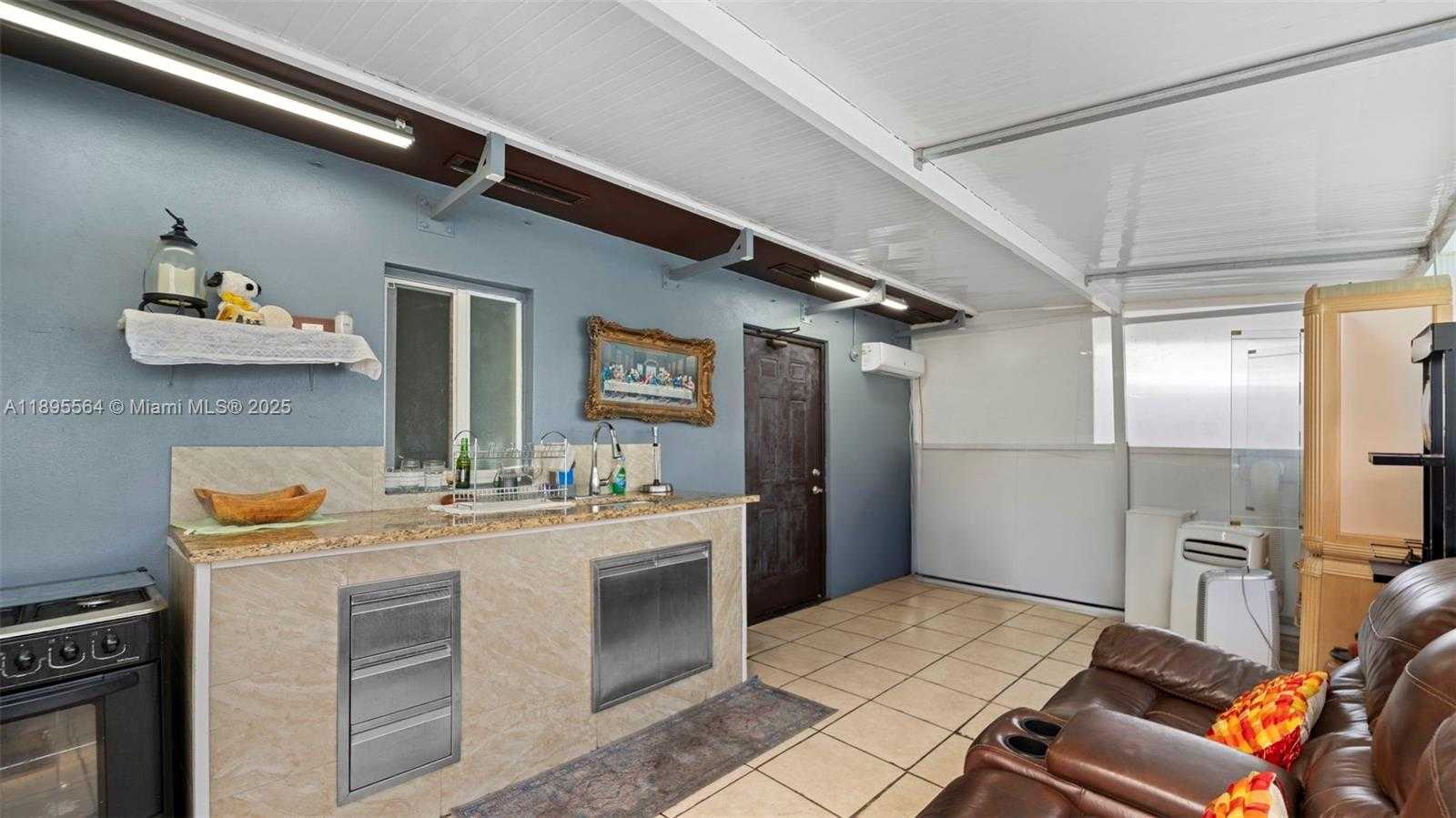 Small Image of 3109 NORTH WEST 64 ST, Miami Number 21