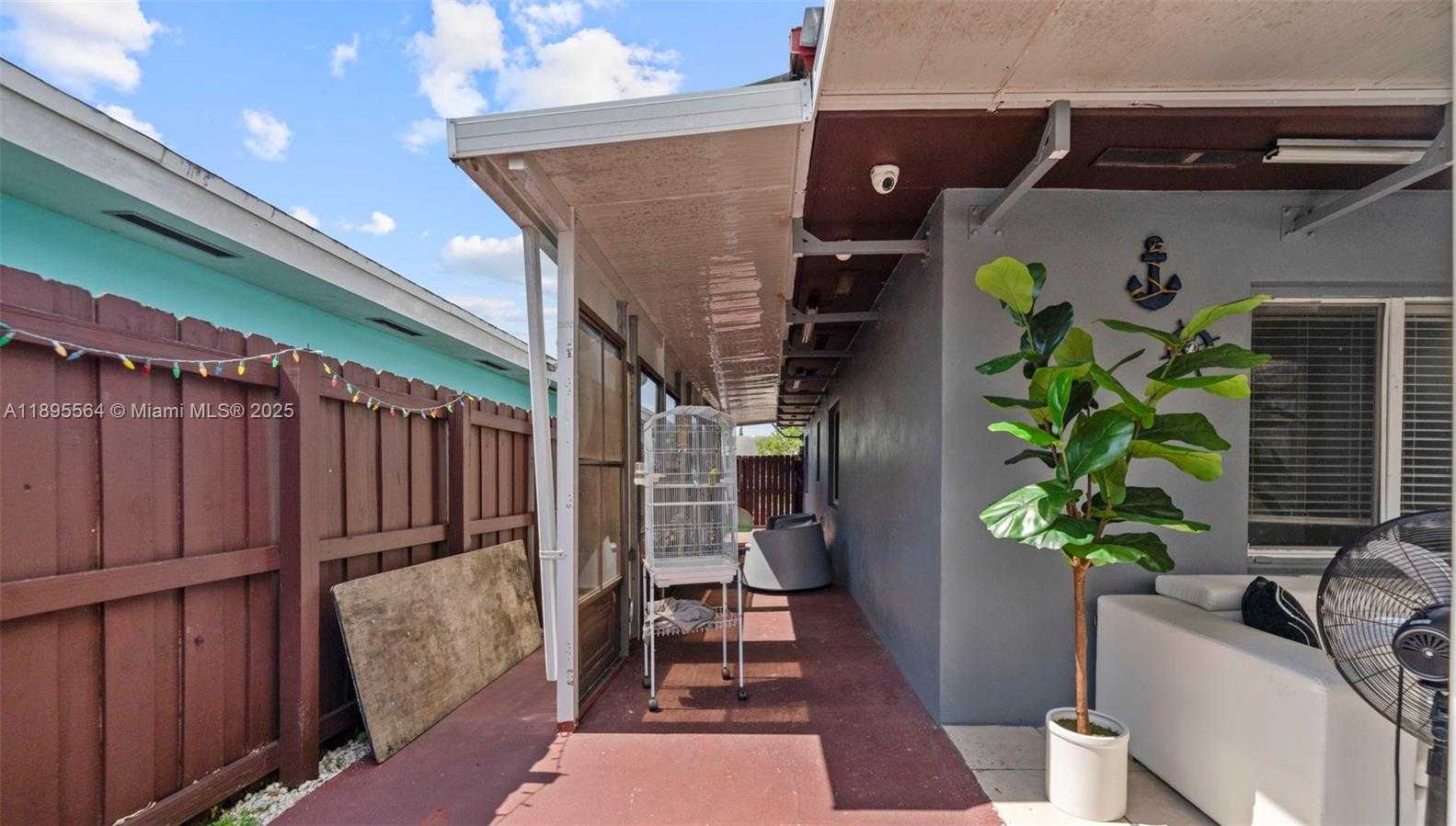 Small Image of 3109 NORTH WEST 64 ST, Miami Number 24