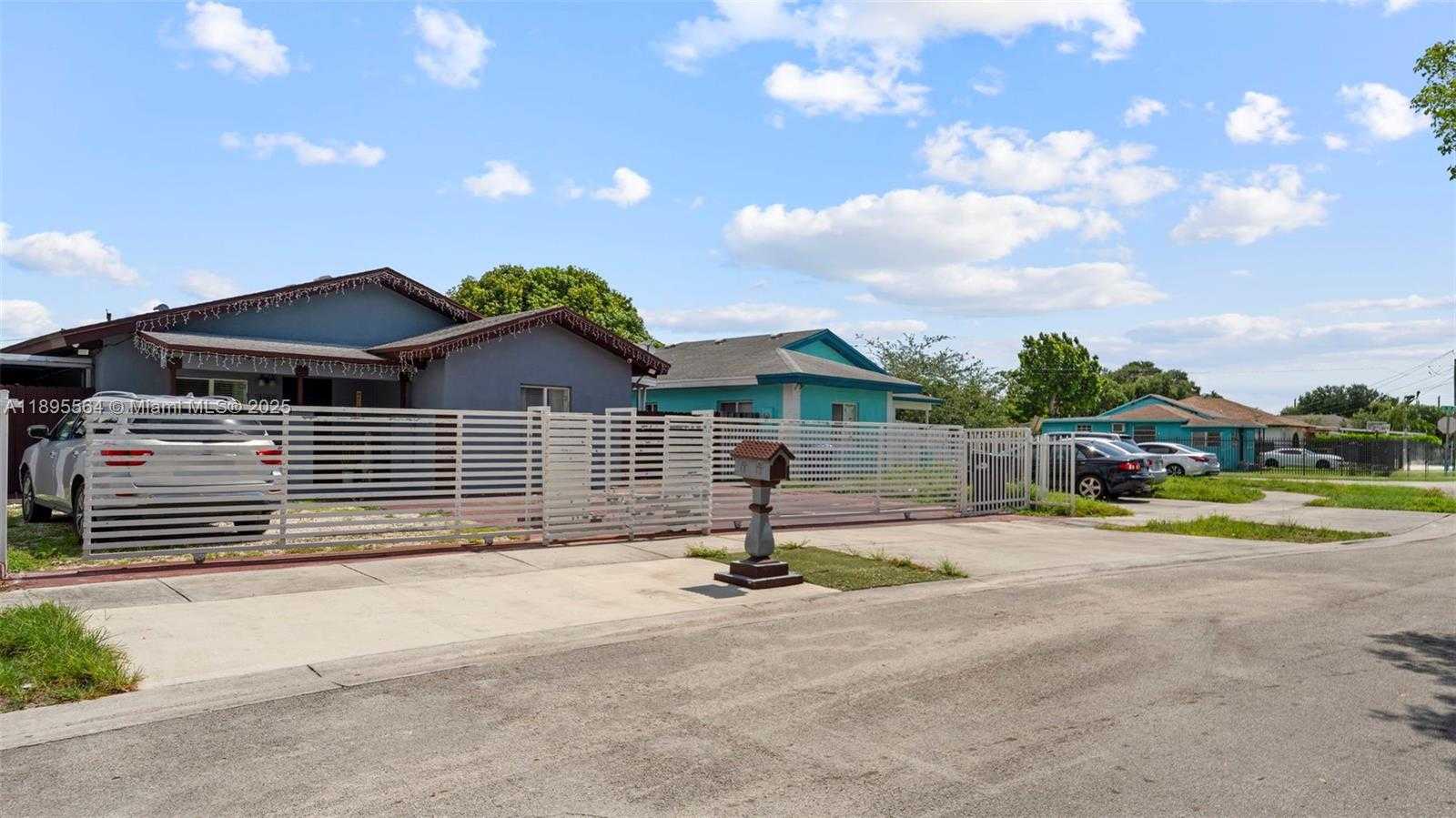 Small Image of 3109 NORTH WEST 64 ST, Miami Number 32