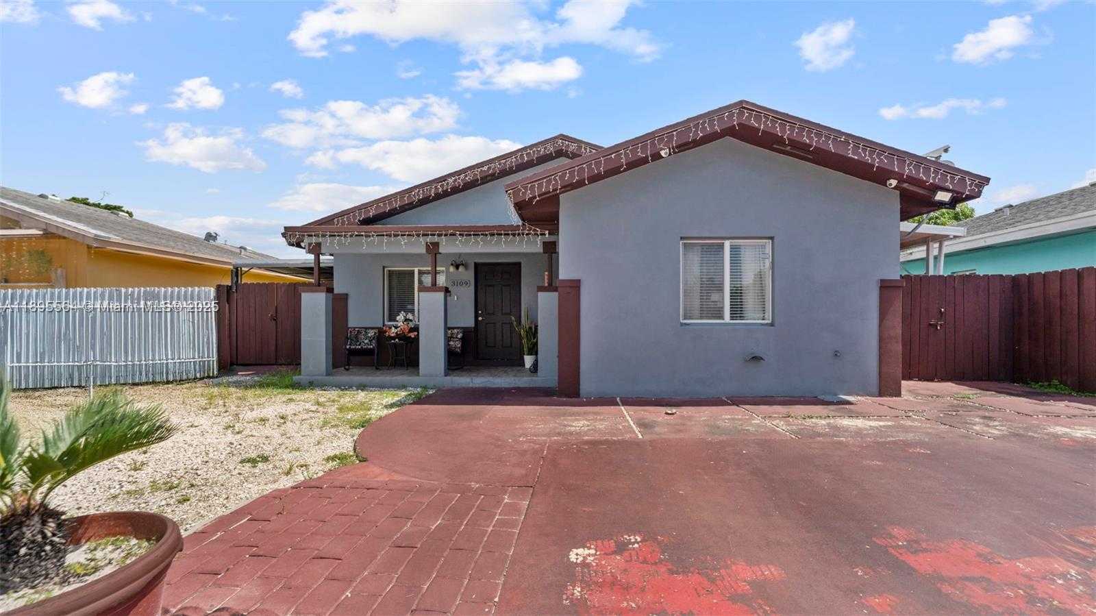 Small Image of 3109 NORTH WEST 64 ST, Miami Number 4