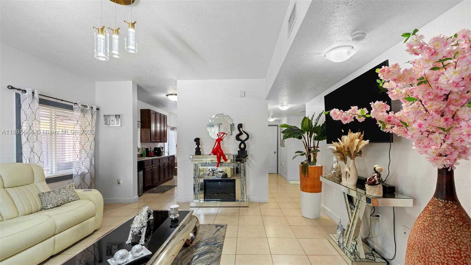 Small Image of 3109 NORTH WEST 64 ST, Miami Number 6