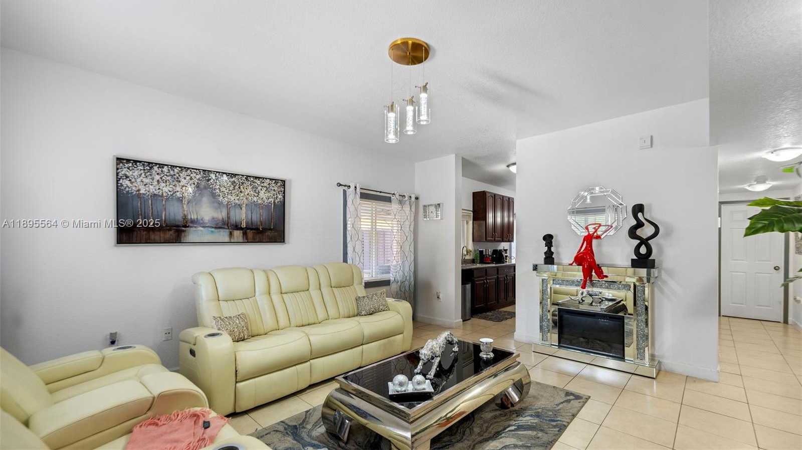 Small Image of 3109 NORTH WEST 64 ST, Miami Number 7