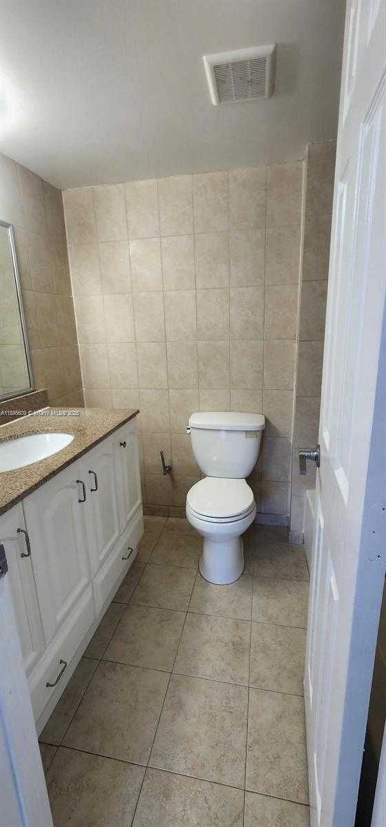 Small Image of Doral Number 13