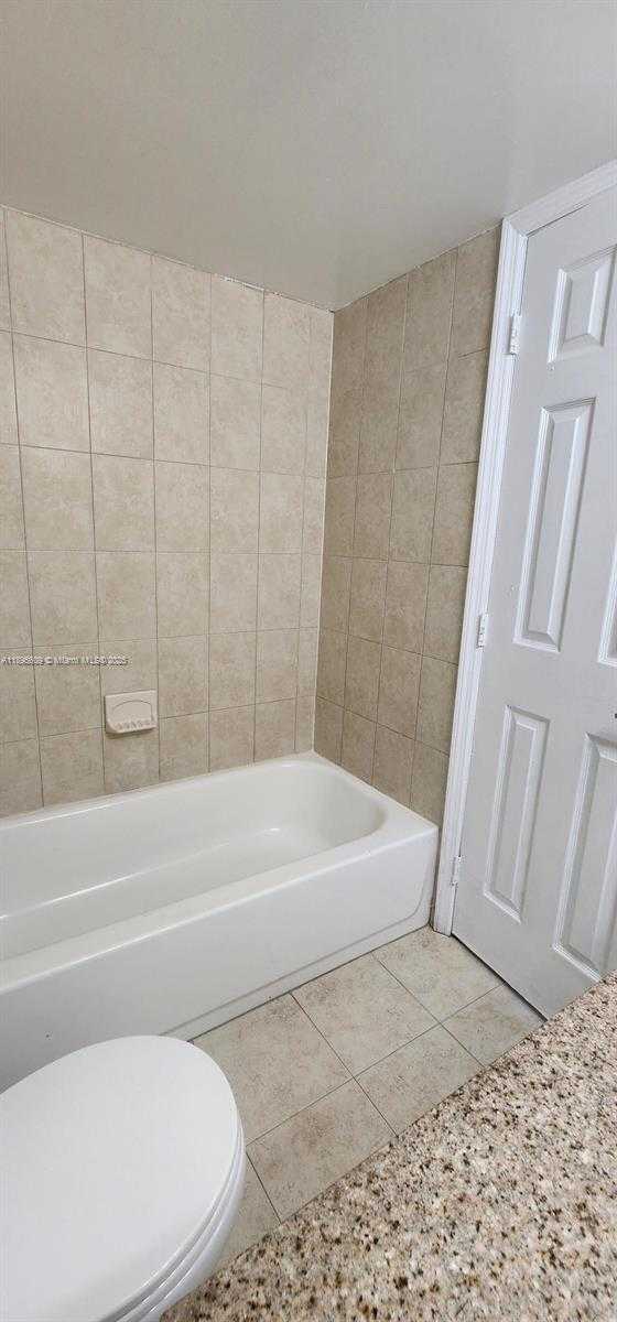 Small Image of Doral Number 14