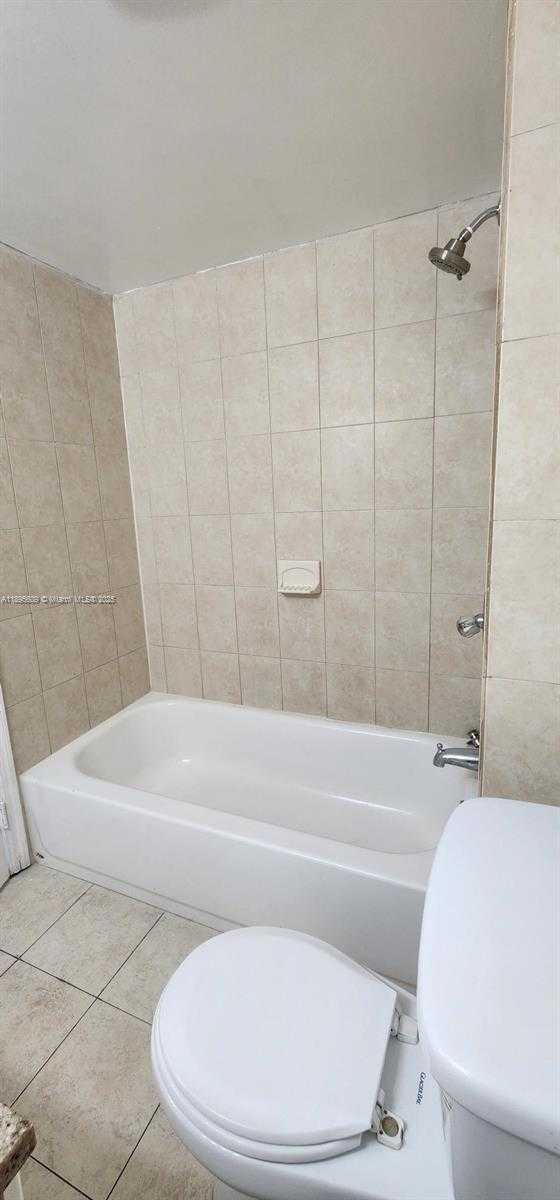 Small Image of Doral Number 9