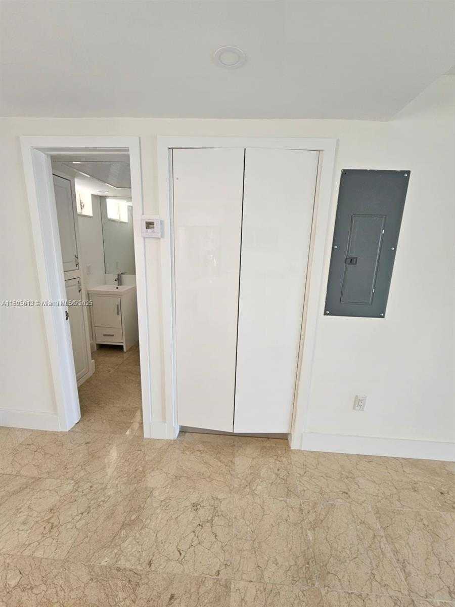 Small Image of 2905 SOUTH POINT EAST DR #L504, Aventura Number 11